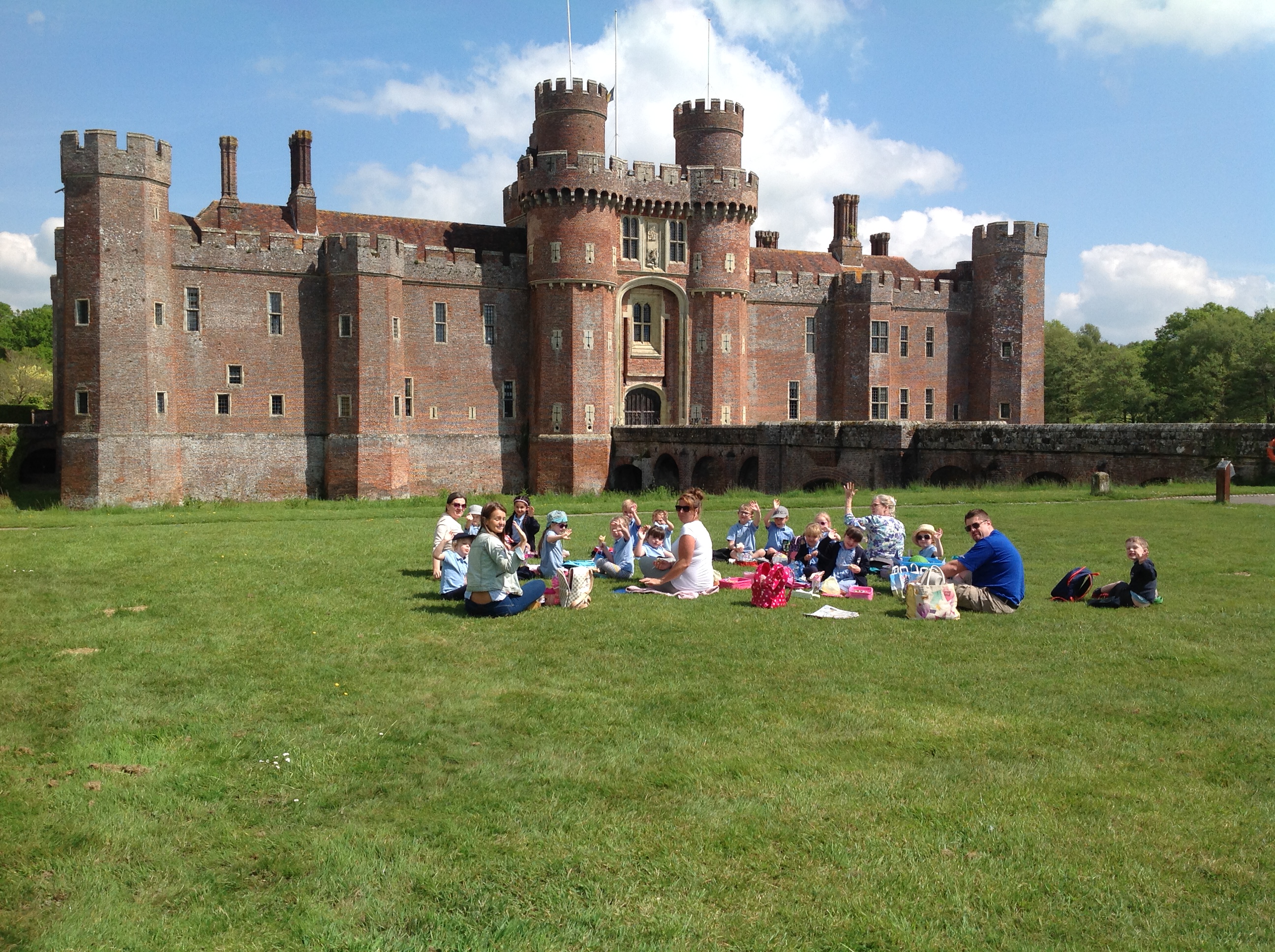 Oak Class Trip to Herstmonceux Castle